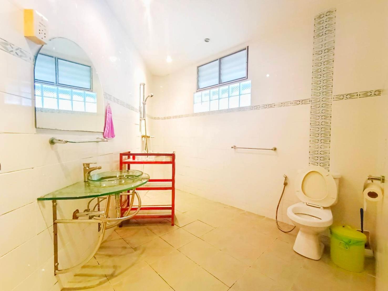 Kingsacre Hotel Nai Yang Luaran gambar