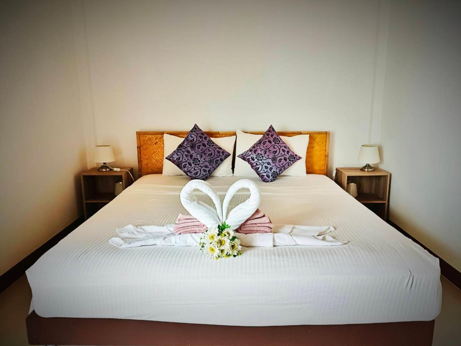 Kingsacre Hotel Nai Yang Luaran gambar