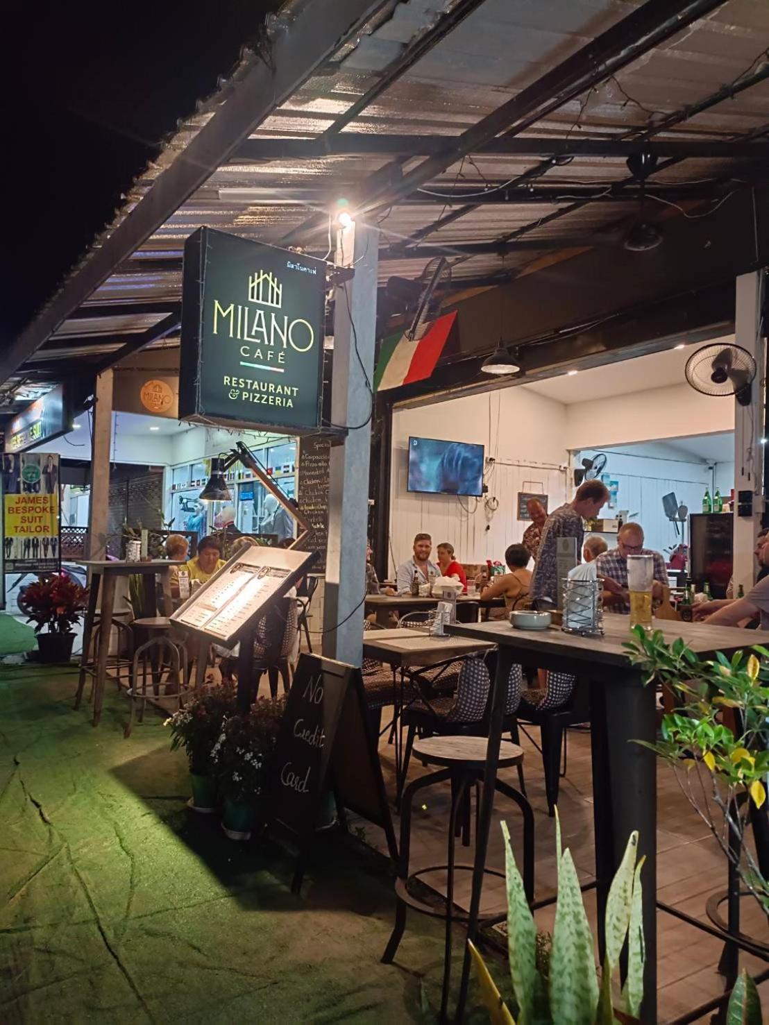 Kingsacre Hotel Nai Yang Luaran gambar